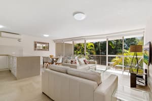 thumbnail: Living area