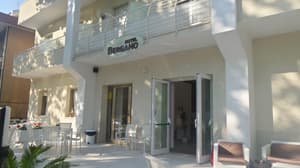 thumbnail: Exterior