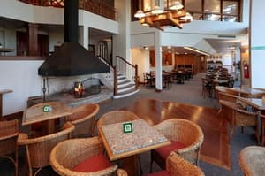 thumbnail: Restaurant