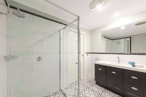 thumbnail: Interior detail