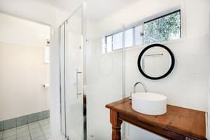 thumbnail: In-room dining