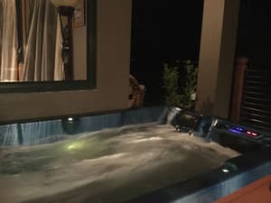 thumbnail: Jetted tub
