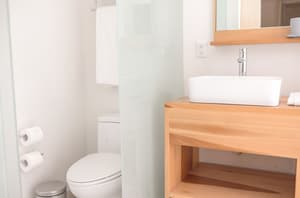thumbnail: Bathroom amenities