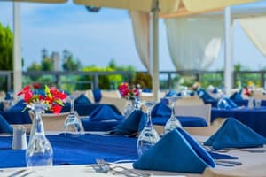 thumbnail: Restaurant