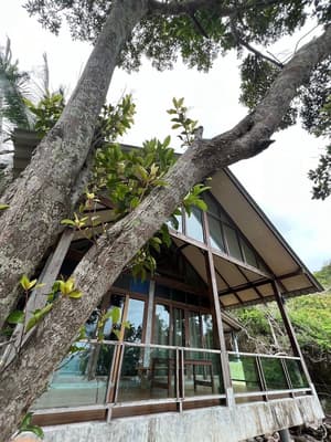thumbnail: Exterior