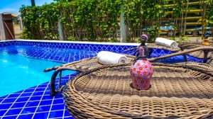 thumbnail: Pool