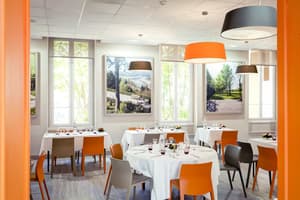 thumbnail: Restaurant
