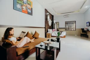 thumbnail: Reception