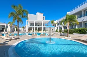 thumbnail: Pool
