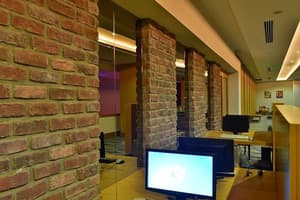 thumbnail: Business center