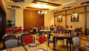 thumbnail: Restaurant