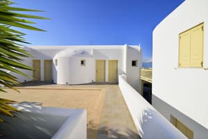 thumbnail: Terrace/patio