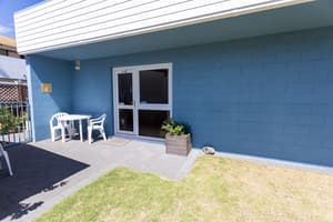 thumbnail: Exterior