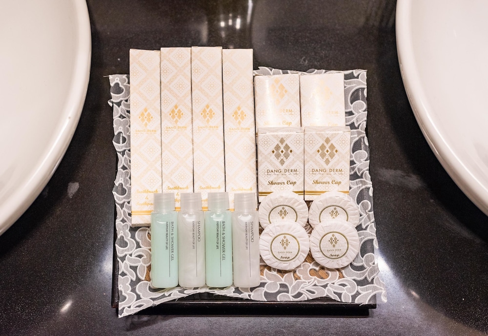 Bathroom amenities