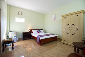 thumbnail: Room