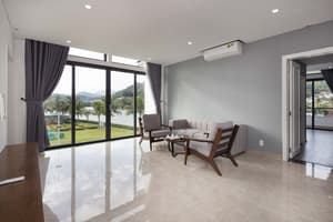 thumbnail: Living area