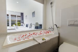 thumbnail: Bathroom