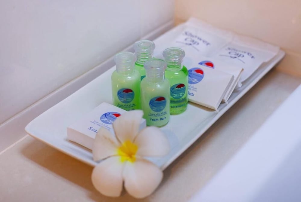 Bathroom amenities