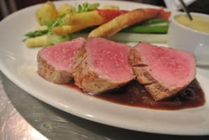 thumbnail: Restaurant