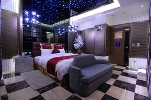 thumbnail: Room