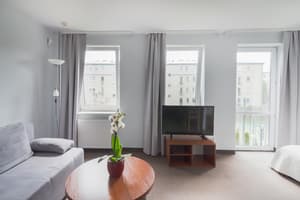 thumbnail: In-room dining
