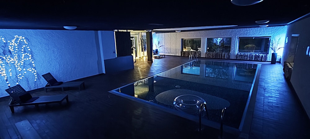 Infinity pool