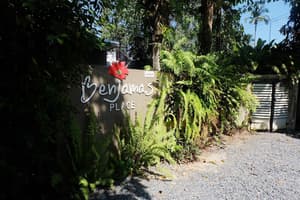 thumbnail: Front of property