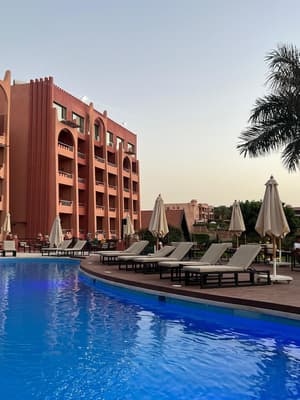 thumbnail: Exterior