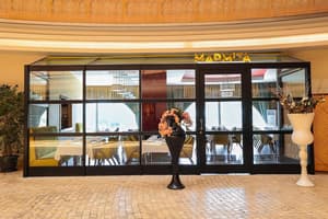 thumbnail: Food court