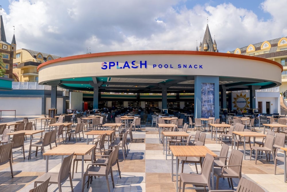 Food court