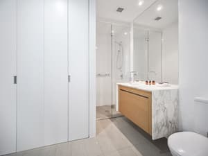 thumbnail: Bathroom shower