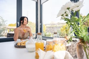 thumbnail: In-room dining