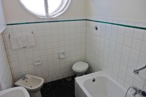 49916864.jpg