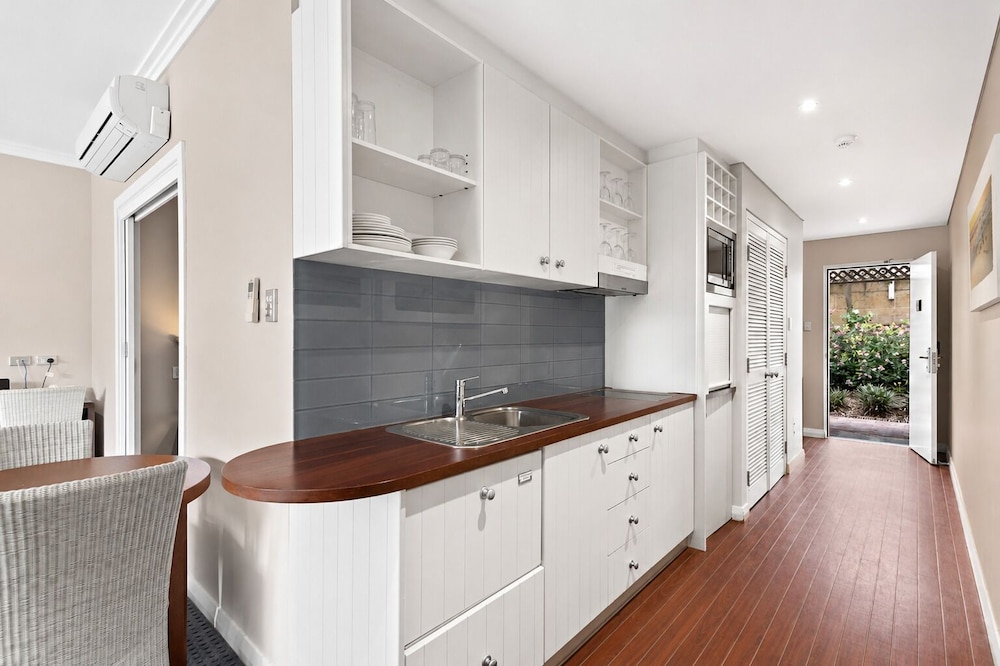 Private kitchenette