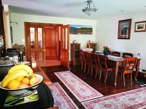 thumbnail: Family dining
