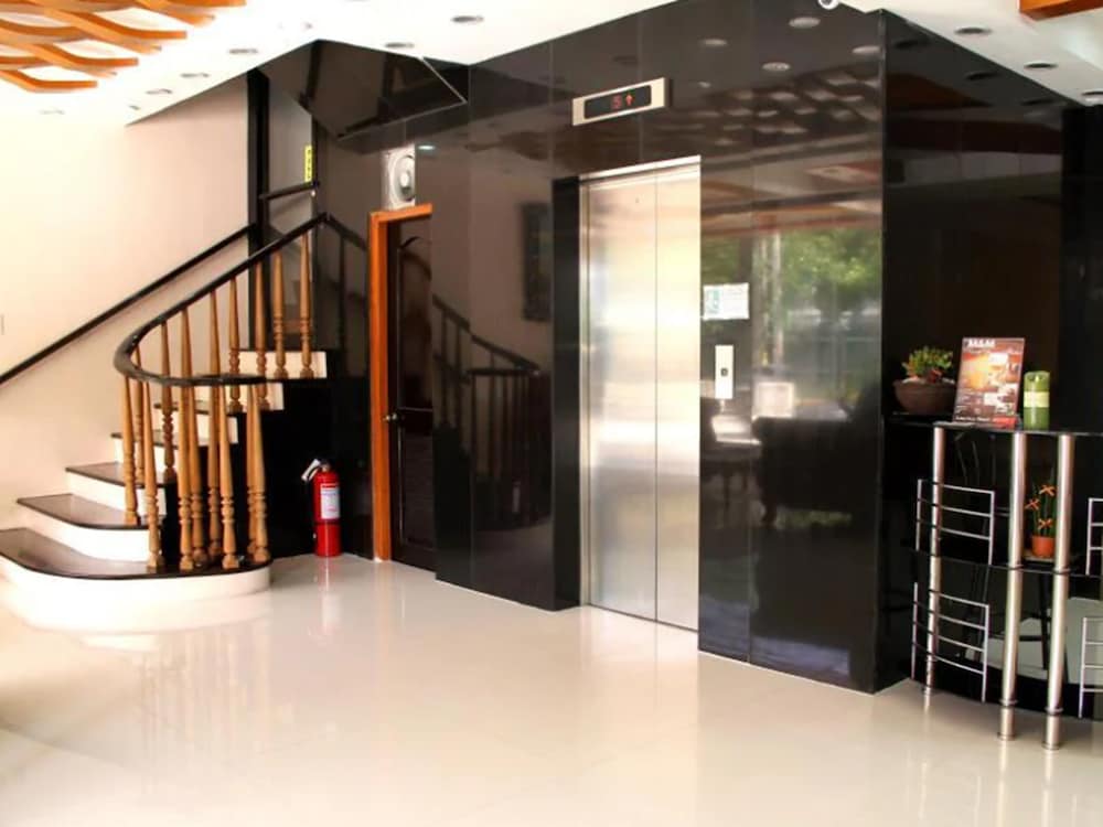 Elevator
