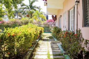 thumbnail: Exterior