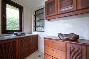 thumbnail: Bathroom sink