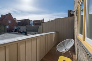 thumbnail: Balcony