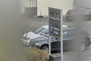 thumbnail: Parking