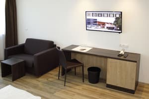 thumbnail: In-room business center
