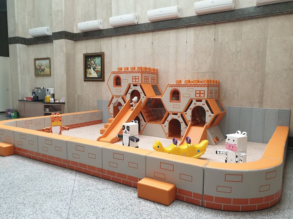 Children's play area - indoor
