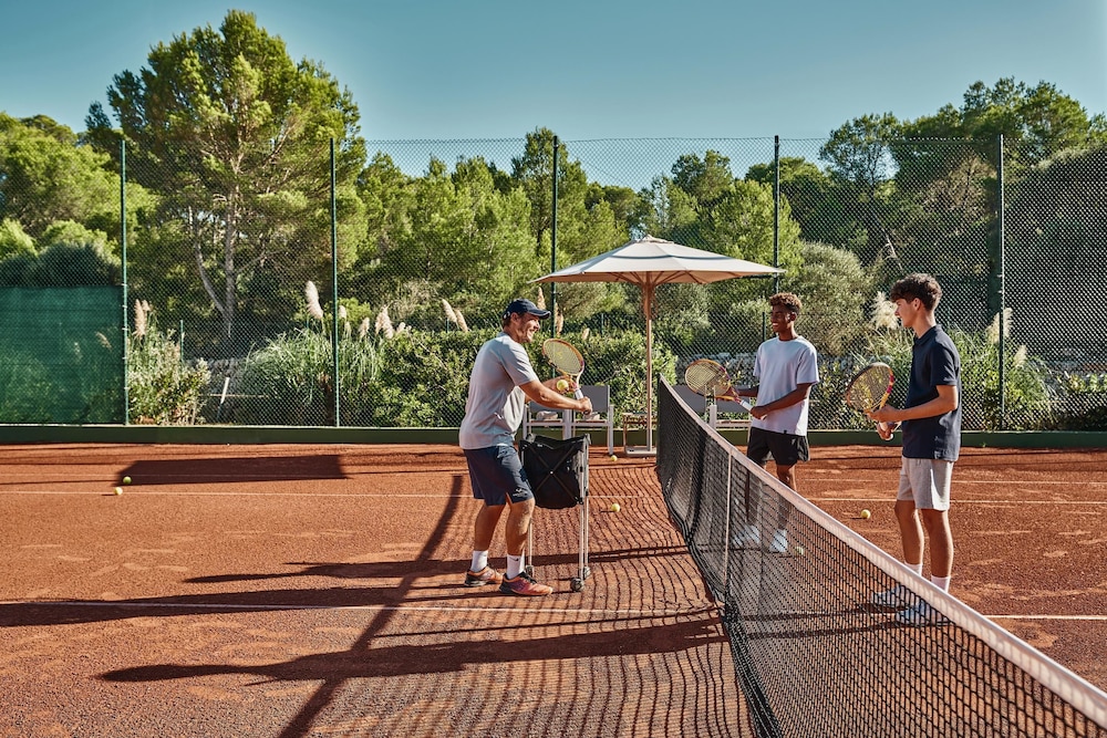 Sport court