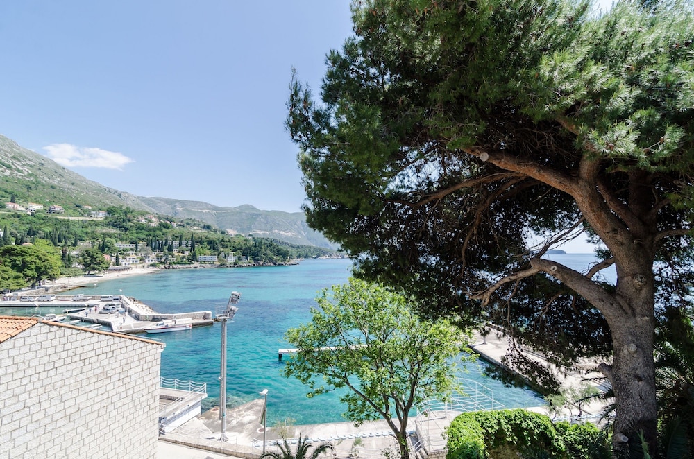 Beach/ocean view