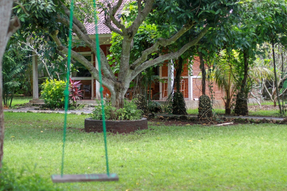 Children's play area - outdoor