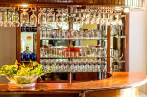 thumbnail: Bar (on property)