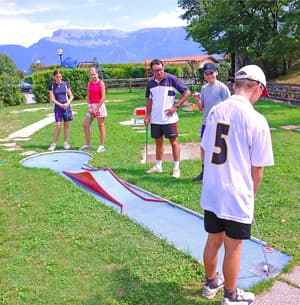 thumbnail: Mini-golf