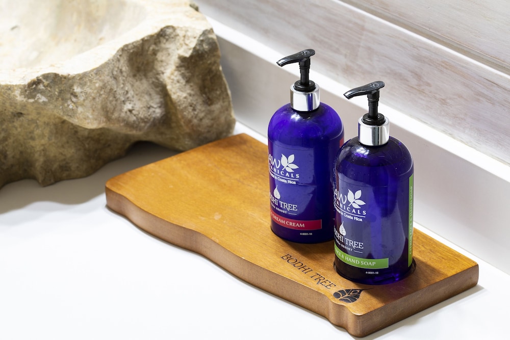 Bathroom amenities