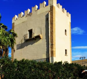 thumbnail: Exterior