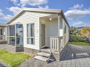 thumbnail: Exterior